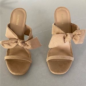 Tan Express Kitten Heels with Bow Size 7